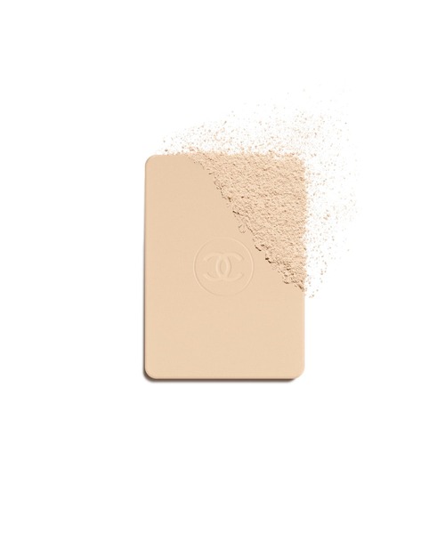 CHANEL（シャネル）の「エクラ プルミエ コンパクト パウダリー ファンデーション（肌悩みをカバーし、長時間続く明るい仕上がり）（ファンデーション・レディース・BR12/B30/BD21/BD01/B20/B10/BR22・FREE）」の21枚目の写真