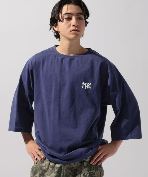 niko and...(ニコアンド)の「【NATOKii(ネイトゥーキー)】ダメージナンバーTシャツ(Tシャツ/カットソー・メンズ・レッド/ネイビー・MEDIUM/LARGE)」の16枚目の写真