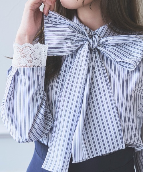 SWINGLE（スウィングル）の「【3/6(Fri)発売】カフスレースボウタイブラウス（シャツ/ブラウス・レディース・サックスブルー/ブルー系その他4/オフホワイト・FREE）」の5枚目の写真