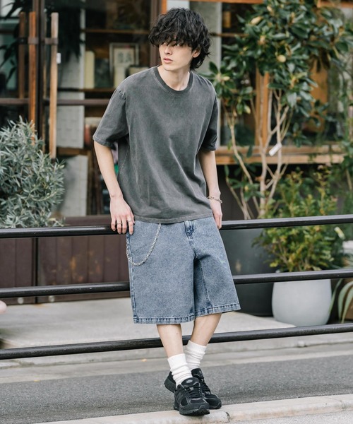 Rocky Monroe(ロッキーモンロー)の「ケミカルウォッシュ オーバーダイ ワイドデニムハーフショートパンツ(デニムパンツ・メンズ・ライトブラック/インディゴブルー/ケミカルウォッシュ/ブラック/ワンウォッシュ・M/XL/L)」の9枚目の写真