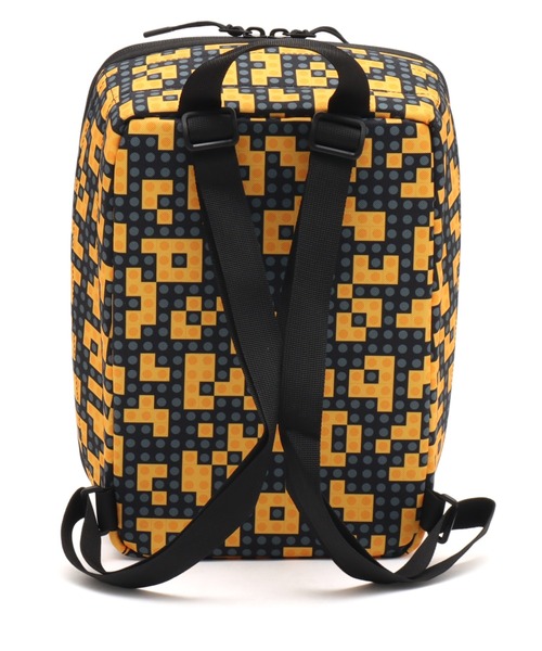 NIKE(ナイキ)の「NIKE X LEGO COL SHOEBOX BAG / ナイキ X レゴ COL シューズボックス バッグ 【SP】(ショルダーバッグ・メンズ・イエロー・ONE SIZE)」の4枚目の写真