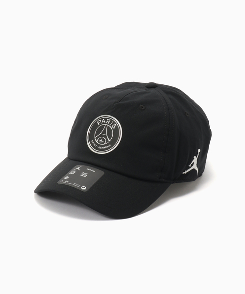 JORDAN BRAND（ジョーダンブランド）の「【NIKE / ナイキ】PSG NK CLUB CAP US CB CHRM（キャップ・メンズ・ブラック/ライトグレー・MEDIUM/X-LARGE）」の7枚目の写真