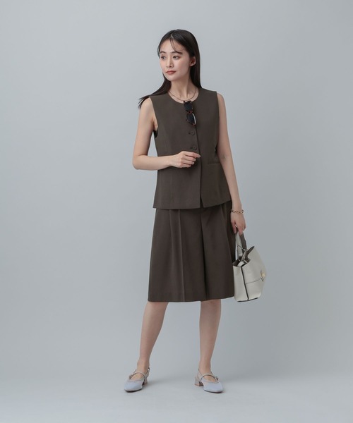 GLOBAL WORK（グローバルワーク）の「MATINEE LINE/リネンライク/ジレ/646657（ベスト・レディース・ベージュ/チェック/ブラウン系その他・MEDIUM/LARGE）」の4枚目の写真