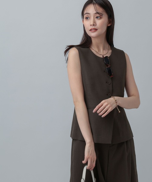 GLOBAL WORK（グローバルワーク）の「MATINEE LINE/リネンライク/ジレ/646657（ベスト・レディース・ベージュ/チェック/ブラウン系その他・MEDIUM/LARGE）」の7枚目の写真