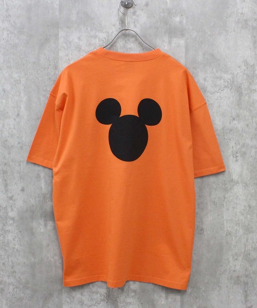 Disney(ディズニー)の「MICKEYMOUSE ミッキーマウス 半袖Tシャツ(Tシャツ/カットソー・メンズ・オレンジ/チャコール/オフホワイト/杢グレー/ダークグリーン/ブラック・M/L/XL)」の11枚目の写真
