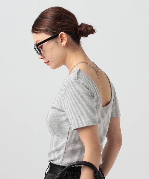 BAYFLOW(ベイフロー)の「バックオープンボーダーTシャツ(Tシャツ/カットソー・レディース・グレー/ブラック/レッド・FREE)」の14枚目の写真