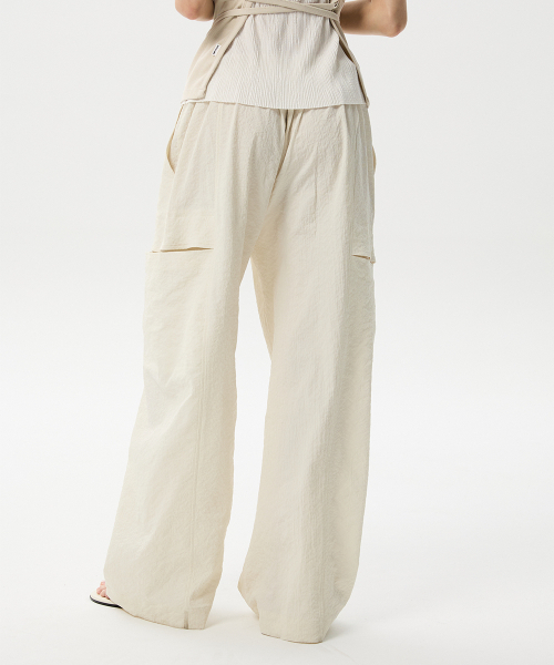 MIDNLOW(ミッドアンドロー)の「Cut Line Wide Banding Pants(Ivory)(その他パンツ・レディース・その他・FREE)」の5枚目の写真