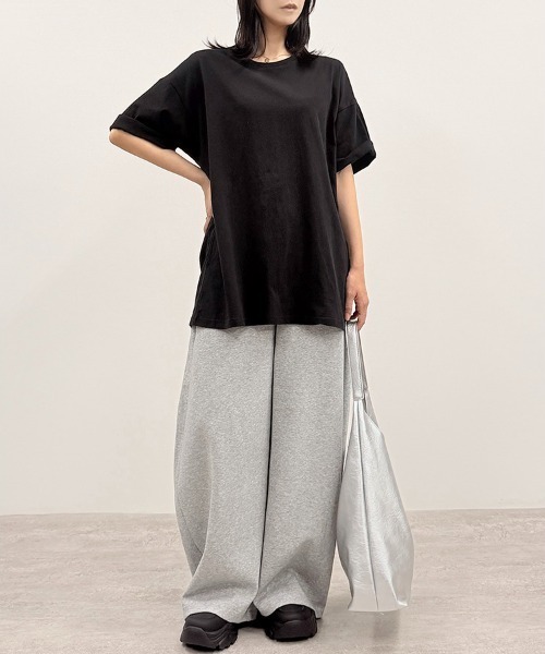 CLOTHY(クロシィ)の「【風通し◎お得なオフプライスアイテム】男女兼用C100ビッグTシャツ(Tシャツ/カットソー・メンズ・ブラック/ブラウン/オフホワイト・MEDIUM/X-LARGE/LARGE)」の6枚目の写真