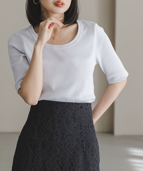 Noble(ノーブル)の「《追加》ULTIMAコットンラウンドネックT(Tシャツ/カットソー・レディース・ブラック/ライトグレー/ピンク/ホワイト・FREE)」の17枚目の写真