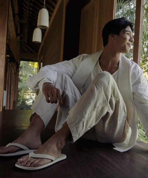 Firsthand(ファーストハンド)の「Indosole/インドソール ESSNTLS FLIP FLOPS / エッセンシャルフリップフロップ / ビーチサンダル(サンダル・メンズ・ブラウン/ブルー/ブラック/ベージュ/グリーン・8.5/8/9)」の19枚目の写真
