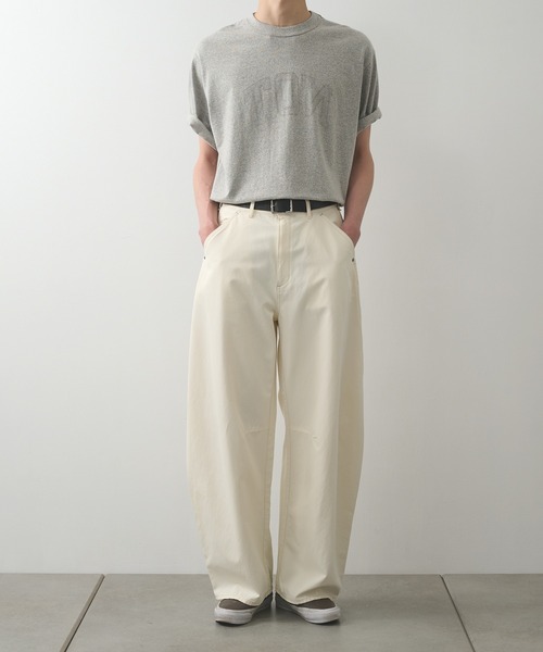 STUDIOUS（ステュディオス）の「【STUDIOUS】Barrel Chino Pants（チノパンツ・メンズ・ベージュ/クリーム/カーキ・2/1/3）」の2枚目の写真