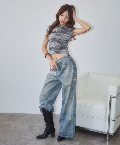 d.i.a.(ダイヤ)の「ニュアンスカモフラ Tシャツ【迷彩柄】(Tシャツ/カットソー・レディース・グリーン/グレー・FREE)」の4枚目の写真