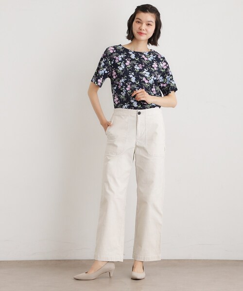 LAURA ASHLEY(ローラアシュレイ)の「【UVカット/接触冷感】ポリー柄 コットンジャージーTシャツ(Tシャツ/カットソー・レディース・ホワイト系3/ネイビー系・38/40)」の9枚目の写真