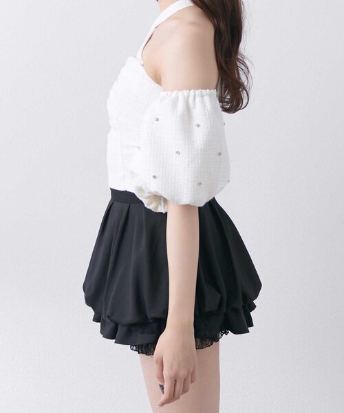 Belle Charme(ベルシャルム)の「【Belle Charme】Jewel Offshoulder Tops(シャツ/ブラウス・レディース・アイボリー/ブラック系その他/ワンウォッシュ・FREE)」の7枚目の写真