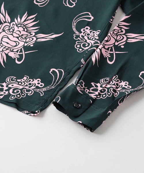 SUN SURF(サンサーフ)の「SUN SURF / サンサーフ "TIKI" L/S RAYON HAWAIAN SHIRT(シャツ/ブラウス・メンズ・ブラック・MEDIUM/LARGE/X-LARGE)」の3枚目の写真