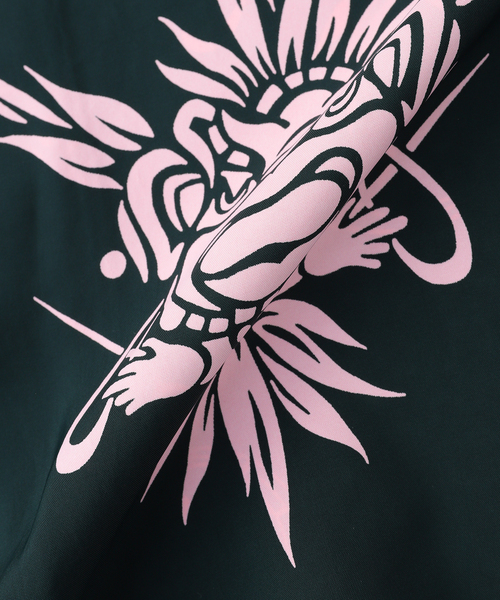 SUN SURF(サンサーフ)の「SUN SURF / サンサーフ "TIKI" L/S RAYON HAWAIAN SHIRT(シャツ/ブラウス・メンズ・ブラック・MEDIUM/LARGE/X-LARGE)」の4枚目の写真