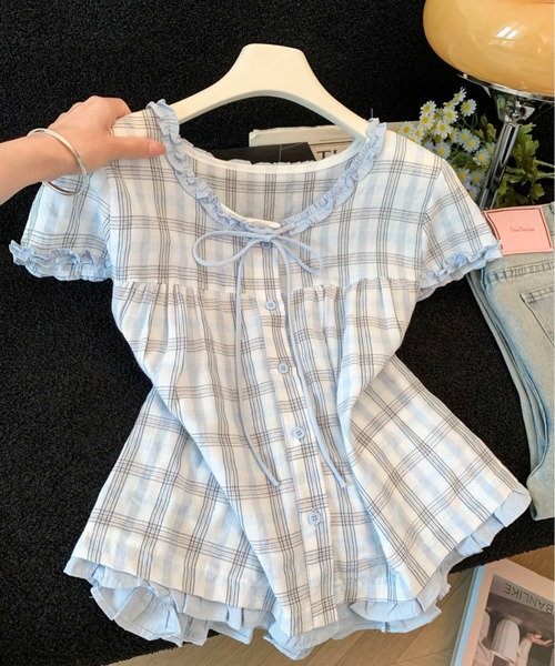 LUCPY(ラクピー)の「チェック柄リボンペプラムブラウス(シャツ/ブラウス・レディース・ブルー/ライトブルー・SMALL/LARGE/MEDIUM)」の2枚目の写真