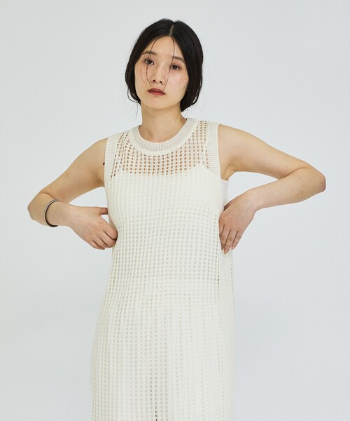 abahouse mavie(アバハウスマヴィ)の「【レイヤード】メッシュニットワンピース(ワンピース・レディース・ブラック/ホワイト/キャメル・フリー)」の10枚目の写真