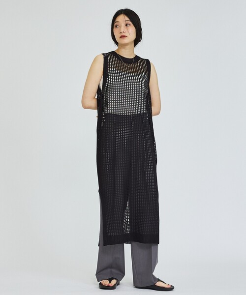 abahouse mavie(アバハウスマヴィ)の「【レイヤード】メッシュニットワンピース(ワンピース・レディース・ブラック/ホワイト/キャメル・フリー)」の5枚目の写真
