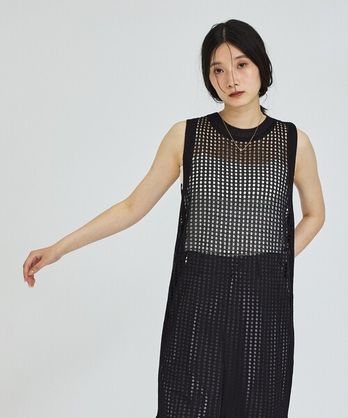 abahouse mavie(アバハウスマヴィ)の「【レイヤード】メッシュニットワンピース(ワンピース・レディース・ブラック/ホワイト/キャメル・フリー)」の4枚目の写真
