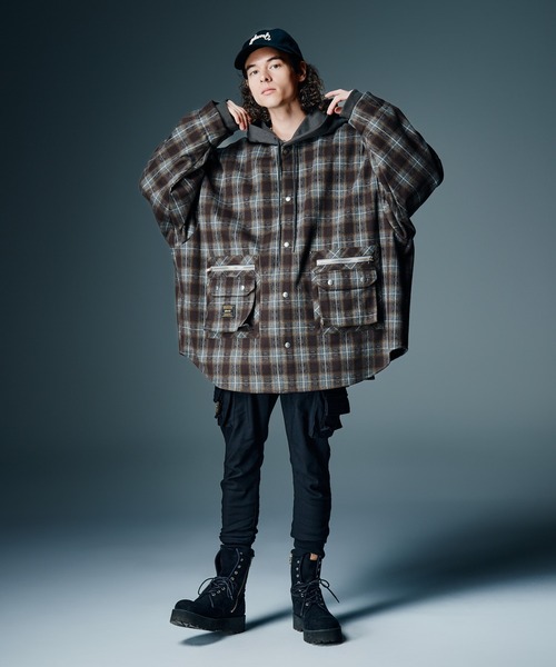 glamb(グラム)の「4XL Hoodie Shirt / 4XLフーディーシャツ(シャツ/ブラウス・メンズ・ブラウン/ネイビー・FREE)」の7枚目の写真