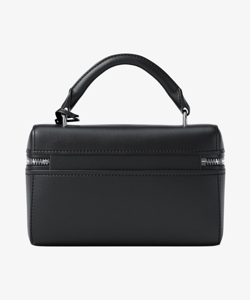 MICHAEL KORS（マイケルコース）の「JANA レザー クロスボディ エクストラスモール（ショルダーバッグ・レディース・ブラック・FREE）」の4枚目の写真