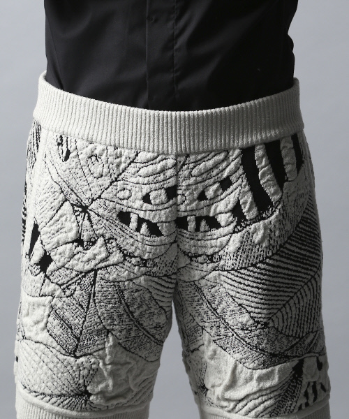 5351 POUR LES HOMMES（ゴーサンゴーイチプールオム）の「ボタニカルジャングルジャガードパンツ（その他パンツ・メンズ・ホワイト/ホワイト×ブラック/ブラック・3/1/2）」の4枚目の写真