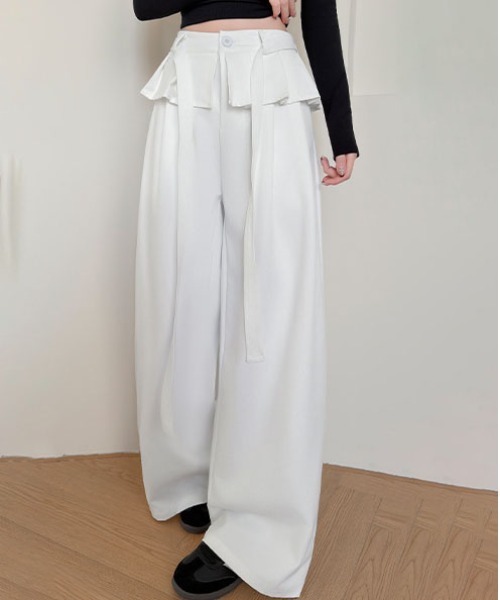 &soiree(アンドソワレ)の「ウエストプリーツベルト付きワイドパンツ(その他パンツ・レディース・ベージュ/ホワイト/ブラック・SMALL/MEDIUM/LARGE/X-LARGE)」の4枚目の写真