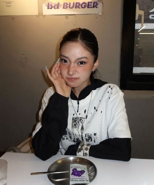 ROARINGRAD(ロアリングラド)の「W.クロスダメージスラブTシャツブラック(Tシャツ/カットソー・レディース・その他・MEDIUM/LARGE)」の6枚目の写真