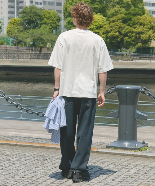 PEANUTS(ピーナッツ)の「<Exclusive>PEANUTS College Logo S/S Tee / ピーナッツ 別注 カレッジロゴ ルーズ半袖Tシャツ(Tシャツ/カットソー・メンズ・チャコール/ホワイト系/ダークネイビー/ホワイト系2/杢グレー/ブラウン/オフホワイト・L/S/M)」の21枚目の写真