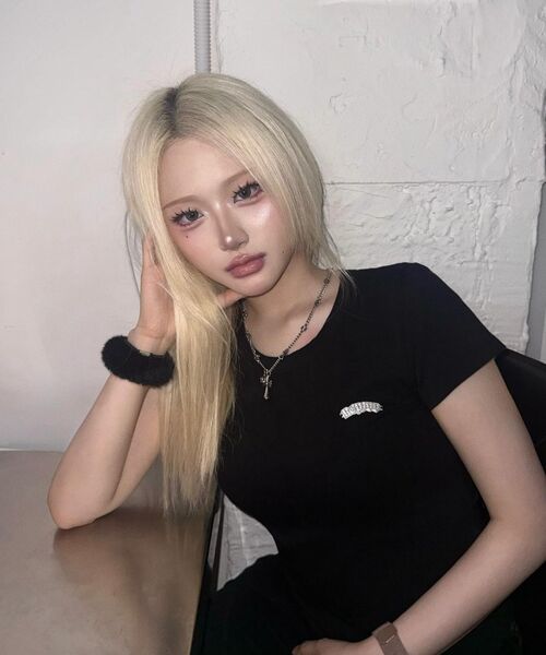 REPIVV(レピヴ)の「Back Cutout Angel T-shirt (Black)(Tシャツ/カットソー・レディース・その他・FREE)」の3枚目の写真