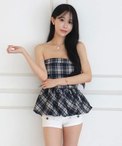 ALLuRing ChaRm(アリュリングチャーム)の「Balloon Peplum Tube Top / バルーンペプラムチューブトップ(チューブトップ・レディース・ネイビー・FREE)」の3枚目の写真