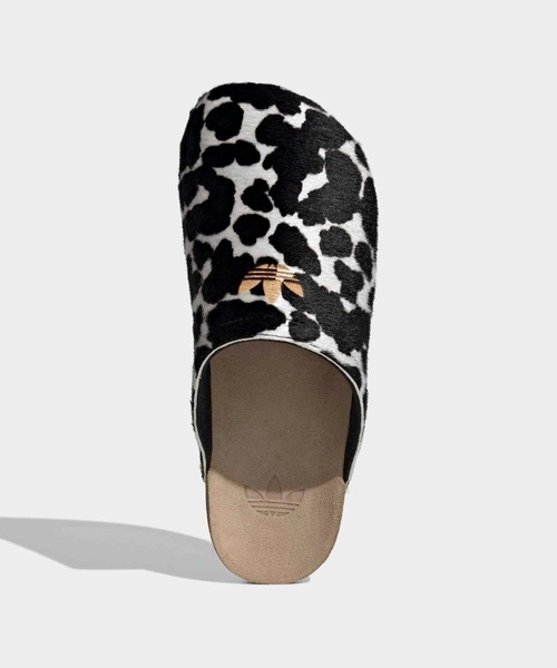 adidas(アディダス)の「アディミュール サンダル / ADIMULE SLIDES / アディダスオリジナルス adidas Originals(サンダル・メンズ・ブラック・23.5cm/26.5cm/24.5cm/25.5cm/22.5cm/27.5cm/29.5cm/28.5cm)」の2枚目の写真