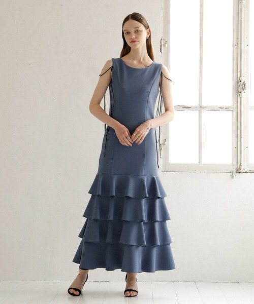 MIELI INVARIANT(ミエリインヴァリアント)の「Wave Tiered Cut Dress(ワンピース・レディース・ブラック/ネイビー/ブラック×ホワイト/ピンクベージュ・FREE)」の18枚目の写真