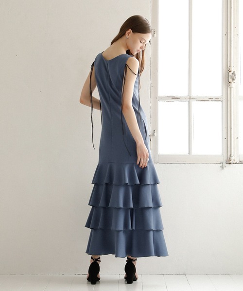 MIELI INVARIANT(ミエリインヴァリアント)の「Wave Tiered Cut Dress(ワンピース・レディース・ブラック/ネイビー/ブラック×ホワイト/ピンクベージュ・FREE)」の20枚目の写真