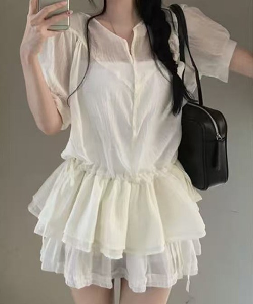 Chiina（チーナ）の「【Chiina】ティアードフリル ペプラムブラウス（Tシャツ/カットソー・レディース・オフホワイト/ブラック・FREE）」の2枚目の写真