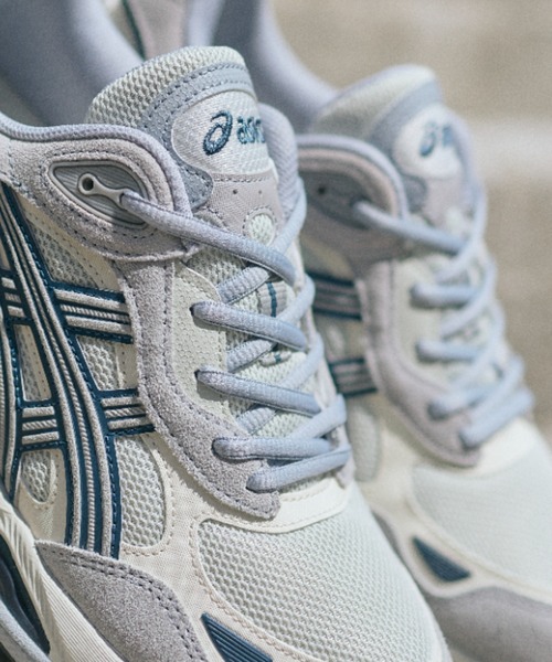 ASICS(アシックス)の「GEL-NYC 2.0 1203A895.300(スニーカー・メンズ・グレー・26.5cm/26.0cm/25.5cm/25.0cm/24.5cm/24.0cm/23.5cm/23.0cm/29.0cm/28.5cm/28.0cm/27.5cm/27.0cm/29.5cm)」の4枚目の写真