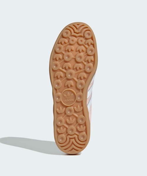 adidas（アディダス）の「ガゼル インドア / Gazelle Indoor / アディダスオリジナルス adidas Originals（スニーカー・レディース・ピンク・22.0cm/22.5cm/23.0cm/23.5cm/24.0cm/24.5cm/25.0cm/25.5cm/26.0cm/26.5cm/27.0cm/27.5cm/28.0cm/28.5cm/29.0cm）」の3枚目の写真