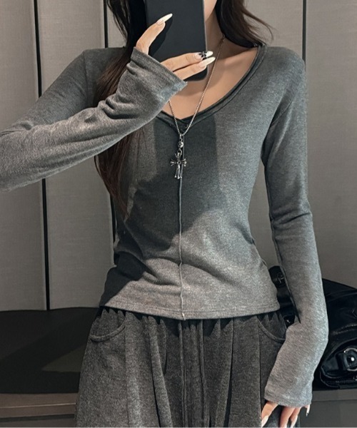 lilful(リルフル)の「【26年秋冬新作】ベーシック フロントシーム VネックロンT(Tシャツ/カットソー・レディース・カーキ/ブラック/ホワイト/グレー・M/S)」の12枚目の写真