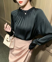 クルーネック サテン長袖シャツ