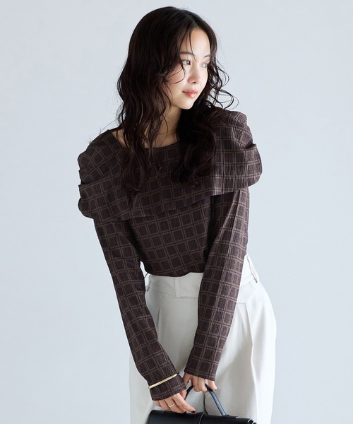 VIS（ビス）の「チェック＆無地ジャガードオフショル風プルオーバー（Tシャツ/カットソー・レディース・ブラウン系その他2/キナリ/ブラウン/ブラック・FREE）」の16枚目の写真