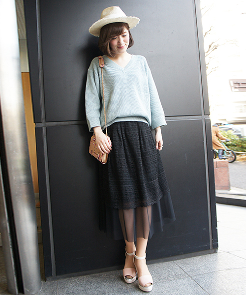 31 Sons de mode（トランテアン　ソン　ドゥ　モード）の「レースレイヤードスリットロングスカート（スカート・レディース・ホワイト/ブラック・36/38）」の2枚目の写真