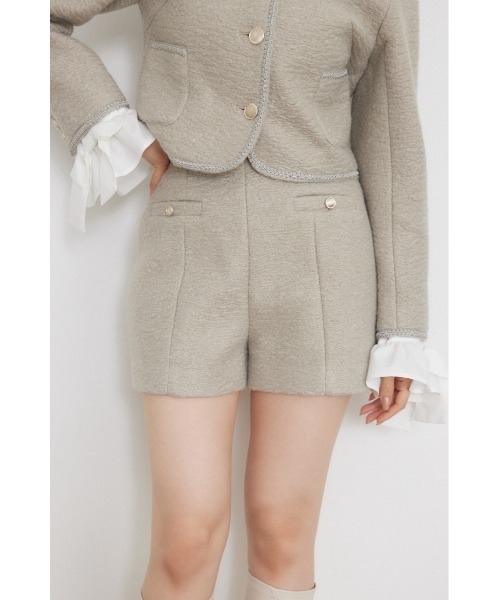rienda(リエンダ)の「【セットアップ対応】ハイウエストスリットショートパンツ 秋服 冬服(その他パンツ・レディース・グレー/アイボリー/ベージュ・X-SMALL/SMALL/MEDIUM)」の3枚目の写真