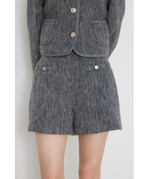 rienda(リエンダ)の「【セットアップ対応】ハイウエストスリットショートパンツ 秋服 冬服(その他パンツ・レディース・グレー/アイボリー/ベージュ・X-SMALL/SMALL/MEDIUM)」の2枚目の写真