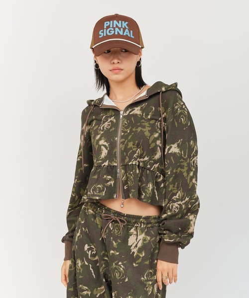 atmos pink(アトモスピンク)の「atmos pink Peplum Zip Hoodie / アトモス ピンク ペプラム ジップ フード(パーカー・レディース・ピンク/カモフラージュ/ブラック・FREE)」の3枚目の写真