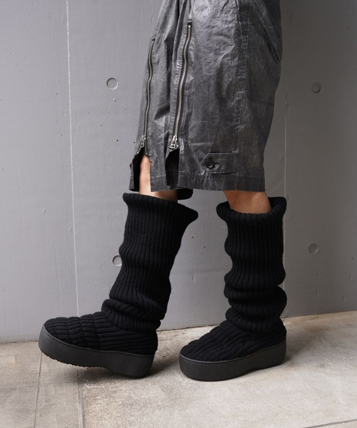 ODAKHA(オダカ)の「ODAKHA(オダカ)ODAKHAxSUBU loose socks boots(ブーツ・レディース・ブラック/ホワイト・0/00)」の2枚目の写真