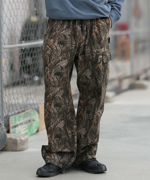 DC(ディーシー)の「DC/ディーシー ロングパンツ カーゴパンツ 26 SUPERWIDE CARGO PANT DPT264035(その他パンツ・メンズ・インディゴブルー/リアルツリーカモ/ケミカルウォッシュ・L/XL/M/S)」の3枚目の写真