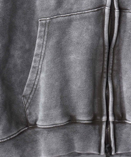 SITRY(シトリー)の「Grunge Style Sweat Zip Hoodie/グランジ ヴィンテージライク オーバーサイズ ショート丈 裏毛 フルジップパーカー フーディー パーカー スウェット レディース メンズ(パーカー・メンズ・ブラウン/カーキ/ブラック・M/L)」の14枚目の写真