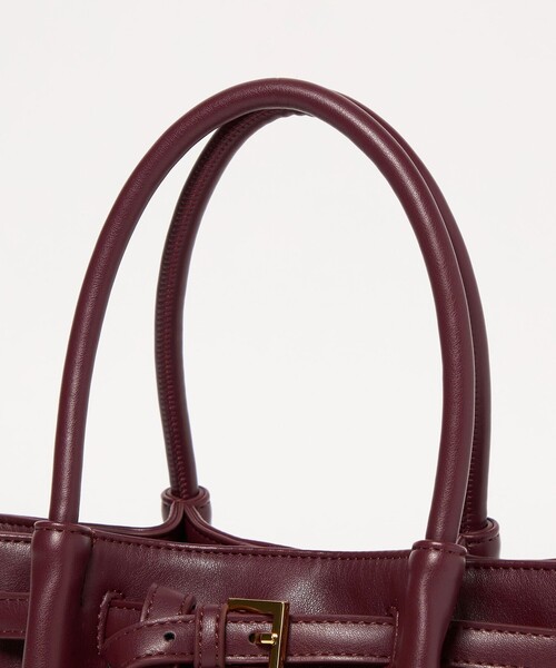 green label relaxing(グリーンレーベルリラクシング)の「【別注】<SINBONO>ベルト トートバッグ / ショルダーバッグ(ショルダーバッグ・レディース・ワインレッド/ブラック・FREE)」の11枚目の写真