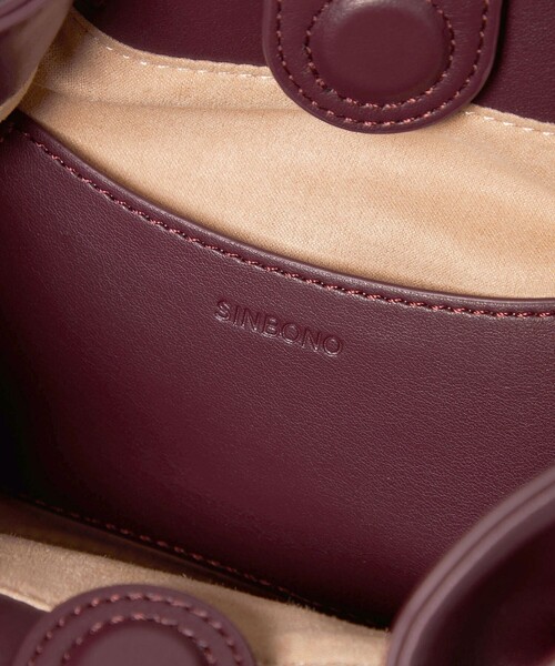 green label relaxing(グリーンレーベルリラクシング)の「【別注】<SINBONO>ベルト トートバッグ / ショルダーバッグ(ショルダーバッグ・レディース・ワインレッド/ブラック・FREE)」の14枚目の写真